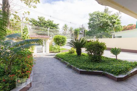 Apartamento à venda com 78m², 3 quartos e 1 vaga Apartamento à venda com 78m², 3 quartos e 1 vagaEntrada