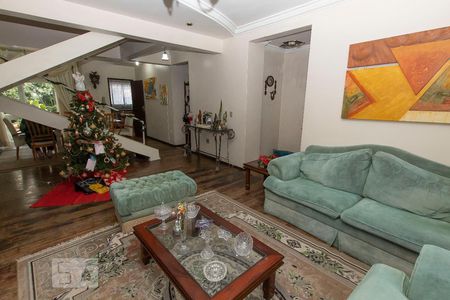 Sala de Estar de casa para alugar com 3 quartos, 238m² em Jardim Itu, Porto Alegre
