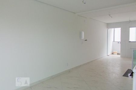 Sala de casa à venda com 2 quartos, 130m² em Vila América, Santo André