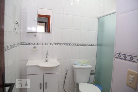 Banheiro Social de apartamento para alugar com 2 quartos, 75m² em Canto do Forte, Praia Grande