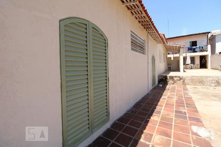 Fachada de casa para alugar com 2 quartos, 100m² em Vila Nova, Campinas