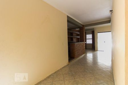 Sala de casa para alugar com 2 quartos, 230m² em Jardim São Conrado, Sorocaba