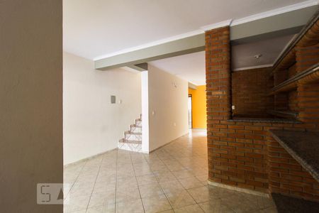 Sala de casa para alugar com 2 quartos, 230m² em Jardim São Conrado, Sorocaba