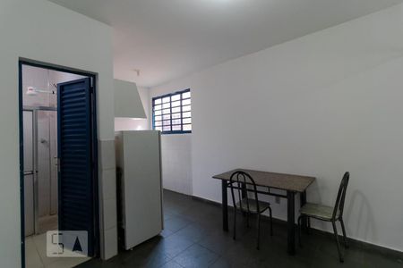 Sala de kitnet/studio para alugar com 1 quarto, 30m² em Cidade Universitária, Campinas