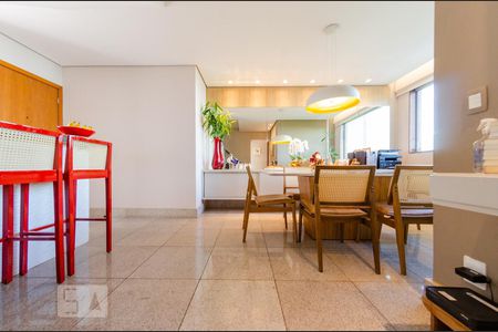 Sala 1 de apartamento para alugar com 2 quartos, 124m² em Belvedere, Belo Horizonte