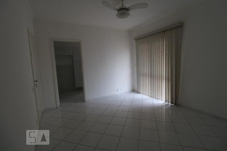 Sala de apartamento para alugar com 1 quarto, 45m² em Cambuí, Campinas