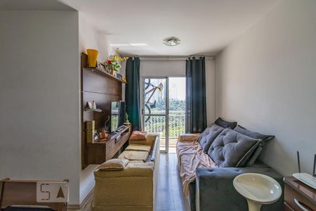 Sala de apartamento à venda com 3 quartos, 70m² em Jardim Tupanci, Barueri