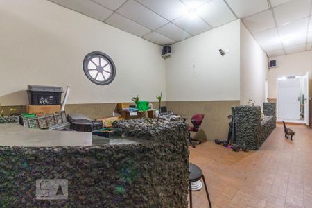 Casa para alugar com 294m², 4 quartos e sem vaga Casa para alugar com 294m², 4 quartos e sem vagaGaragem