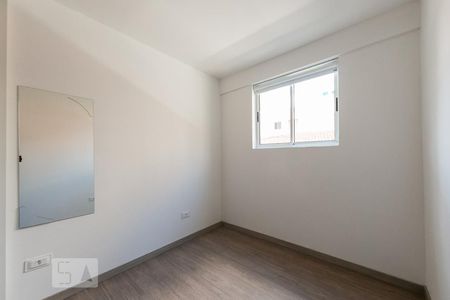 Quarto 1 de apartamento para alugar com 2 quartos, 54m² em Centro, Curitiba