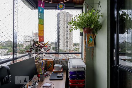 Sacada  de apartamento à venda com 3 quartos, 68m² em Vila Vera, São Paulo