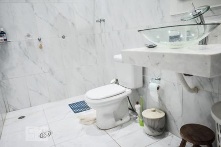 Banheiro de casa à venda com 2 quartos, 127m² em Santana, São Paulo