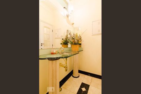 Lavabo de casa à venda com 4 quartos, 480m² em Jardim do Mar, São Bernardo do Campo