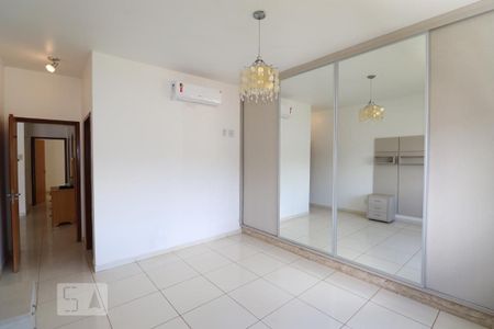 Suíte de casa de condomínio para alugar com 3 quartos, 110m² em Setor Estrela Dalva, Goiânia