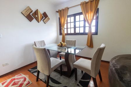 Sala de apartamento à venda com 2 quartos, 70m² em Vila Vitoria, Santo André