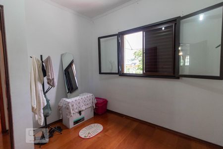 Dormitório 1 de apartamento à venda com 2 quartos, 70m² em Vila Vitoria, Santo André