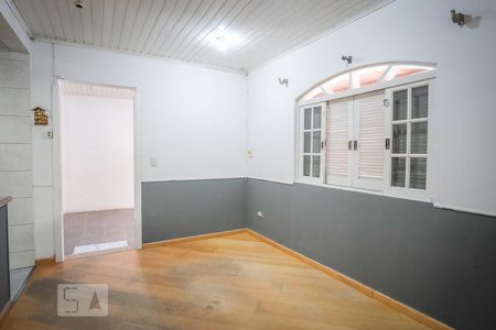 Sala 2 de casa para alugar com 3 quartos, 200m² em Novo Mundo, Curitiba