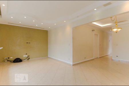 Sala de casa para alugar com 5 quartos, 250m² em Cidade Maia, Guarulhos