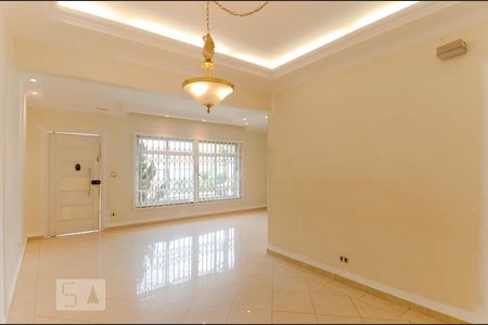 Sala de casa para alugar com 5 quartos, 250m² em Cidade Maia, Guarulhos