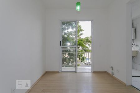 Sala de apartamento para alugar com 2 quartos, 50m² em Vila Mogilar, Mogi das Cruzes