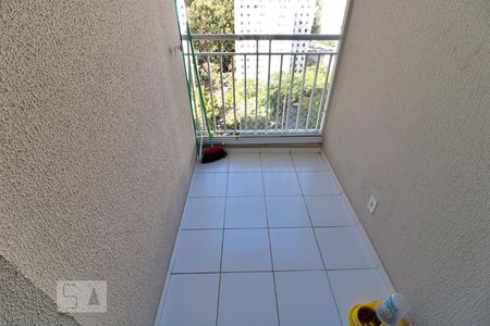 Varanda da Sala de apartamento para alugar com 2 quartos, 57m² em Jardim Henriqueta, Taboão da Serra