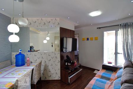 Sala de apartamento para alugar com 2 quartos, 57m² em Jardim Henriqueta, Taboão da Serra