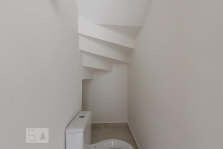 Lavabo de casa de condomínio para alugar com 3 quartos, 110m² em Vila Isolina Mazzei, São Paulo