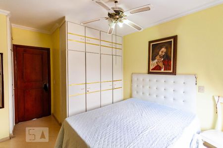 Apartamento à venda com 130m², 3 quartos e 3 vagas Apartamento à venda com 130m², 3 quartos e 3 vagasSuíte