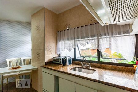 Apartamento à venda com 130m², 3 quartos e 3 vagas Apartamento à venda com 130m², 3 quartos e 3 vagasCozinha