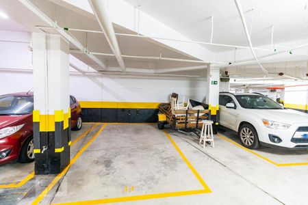 Apartamento à venda com 130m², 3 quartos e 3 vagas Apartamento à venda com 130m², 3 quartos e 3 vagasGaragem