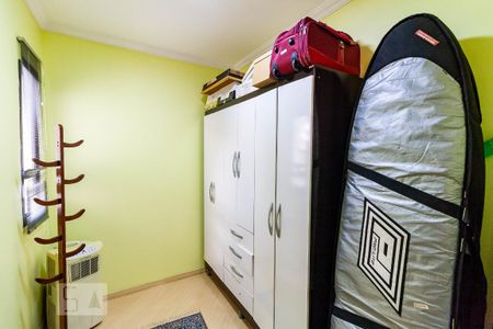 Apartamento à venda com 130m², 3 quartos e 3 vagas Apartamento à venda com 130m², 3 quartos e 3 vagasCloset