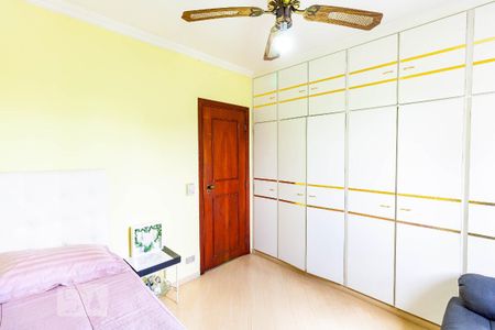 Apartamento à venda com 130m², 3 quartos e 3 vagas Apartamento à venda com 130m², 3 quartos e 3 vagasQuarto 2