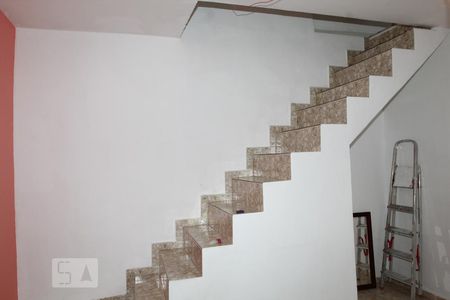 Escada de apartamento para alugar com 2 quartos, 100m² em Engenho de Dentro, Rio de Janeiro