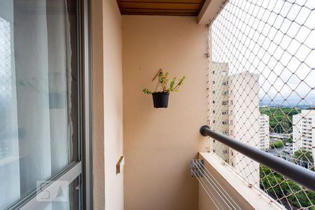 Varanda de apartamento à venda com 3 quartos, 65m² em Continental, Osasco