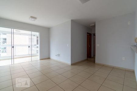 Sala de apartamento para alugar com 3 quartos, 97m² em Jardim Atlântico, Goiânia