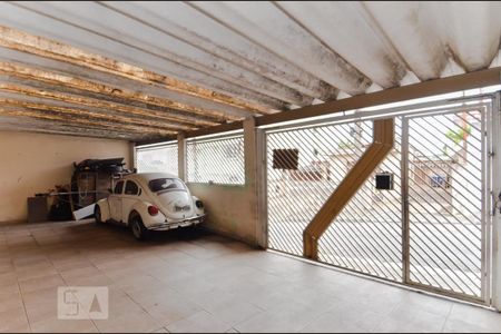 Casa à venda com 400m², 4 quartos e 4 vagas Casa à venda com 400m², 4 quartos e 4 vagasGaragem