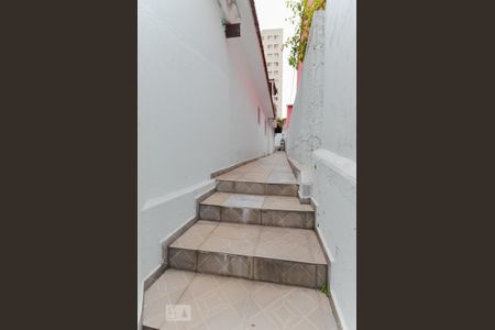 Casa à venda com 400m², 4 quartos e 4 vagas Casa à venda com 400m², 4 quartos e 4 vagasCorredor Lateral - Casa 3