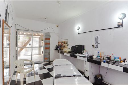 Casa à venda com 400m², 4 quartos e 4 vagas Casa à venda com 400m², 4 quartos e 4 vagasQuarto Reversível - Casa 1