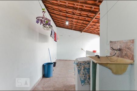 Casa à venda com 400m², 4 quartos e 4 vagas Casa à venda com 400m², 4 quartos e 4 vagasÁrea de Serviço - Casa 3