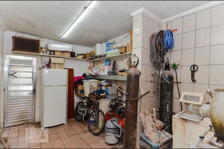 Casa à venda com 400m², 4 quartos e 4 vagas Casa à venda com 400m², 4 quartos e 4 vagasQuarto de Serviço - Casa 1