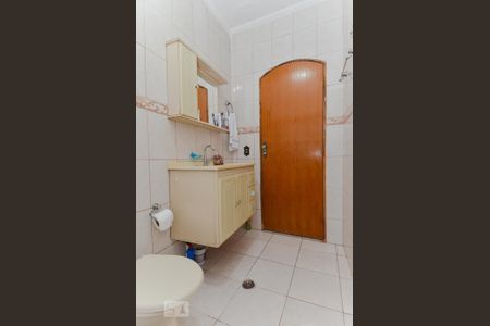 Casa à venda com 400m², 4 quartos e 4 vagas Casa à venda com 400m², 4 quartos e 4 vagasBanheiro Social - Casa 3