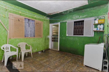 Casa à venda com 400m², 4 quartos e 4 vagas Casa à venda com 400m², 4 quartos e 4 vagasÁrea de Serviço - Casa 1