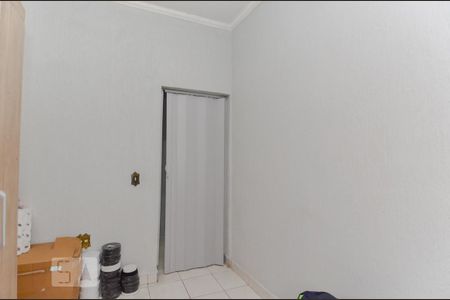 Casa à venda com 400m², 4 quartos e 4 vagas Casa à venda com 400m², 4 quartos e 4 vagasQuarto 1 - Casa 3