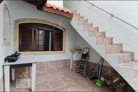 Casa à venda com 400m², 4 quartos e 4 vagas Casa à venda com 400m², 4 quartos e 4 vagasQuintal Casa 3