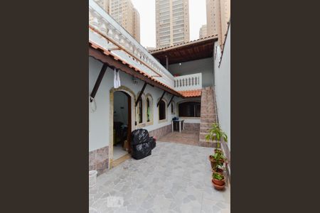 Casa à venda com 400m², 4 quartos e 4 vagas Casa à venda com 400m², 4 quartos e 4 vagasQuintal Casa 3