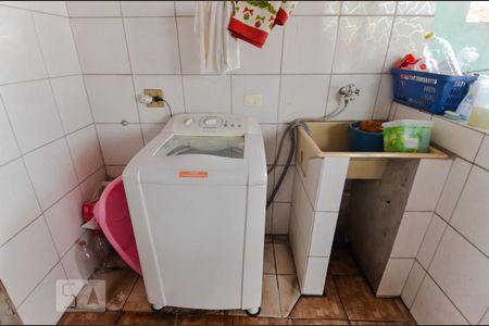 Casa à venda com 400m², 4 quartos e 4 vagas Casa à venda com 400m², 4 quartos e 4 vagasÁrea de Serviço - Casa 2