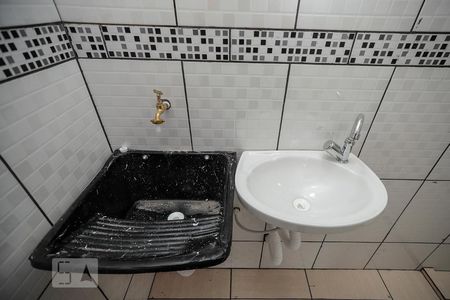 Banheiro de apartamento para alugar com 1 quarto, 18m² em Engenho Novo, Rio de Janeiro