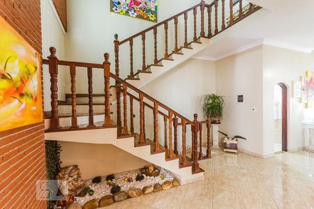 Casa para alugar com 320m², 3 quartos e 3 vagas Casa para alugar com 320m², 3 quartos e 3 vagasSala