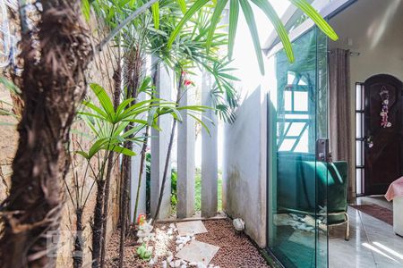 Casa para alugar com 320m², 3 quartos e 3 vagas Casa para alugar com 320m², 3 quartos e 3 vagasJardim