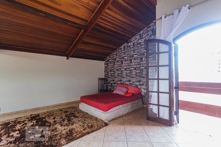 Casa para alugar com 320m², 3 quartos e 3 vagas Casa para alugar com 320m², 3 quartos e 3 vagasQuarto 4