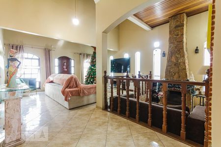 Casa para alugar com 320m², 3 quartos e 3 vagas Casa para alugar com 320m², 3 quartos e 3 vagasSala